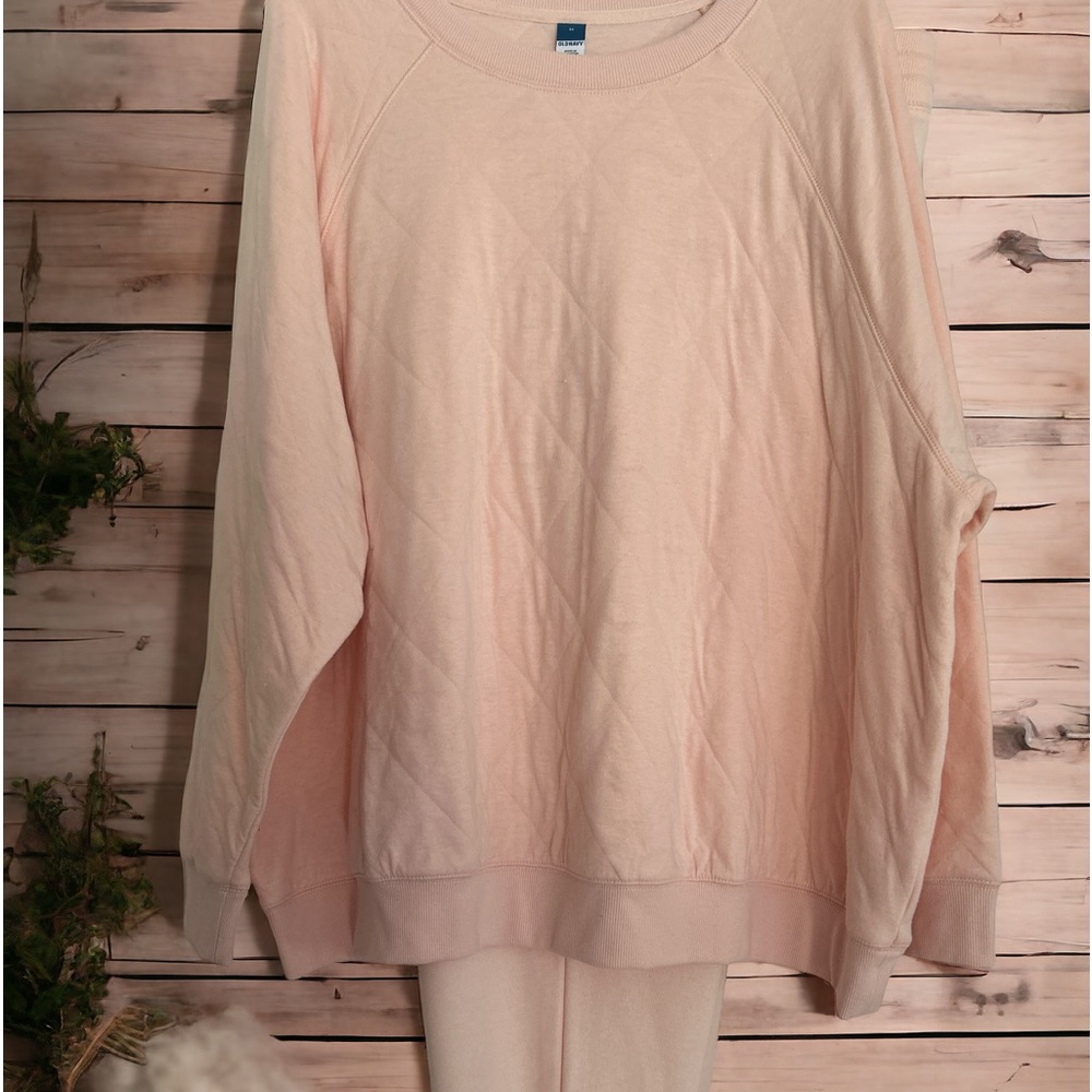 Old Navy 2Piece Sweat. NWOT